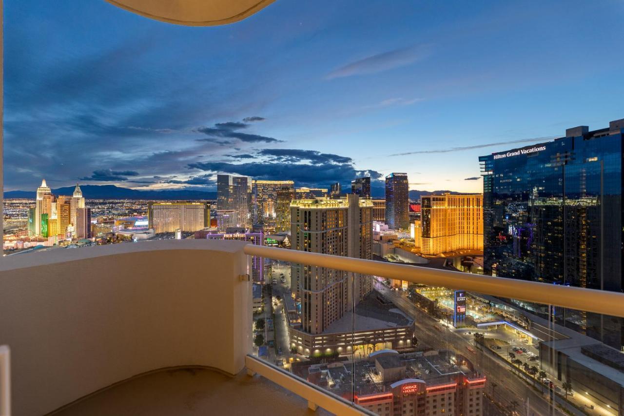 Lucky Gem Penthouse & Luxury Suites At Signature Resort, Balcony Strip View 3505 ラスベガス エクステリア 写真