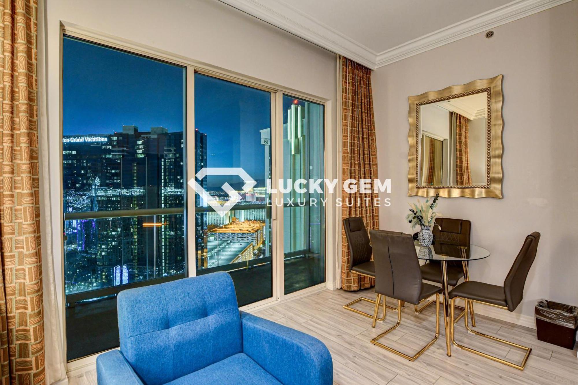 Lucky Gem Penthouse & Luxury Suites At Signature Resort, Balcony Strip View 3505 ラスベガス エクステリア 写真