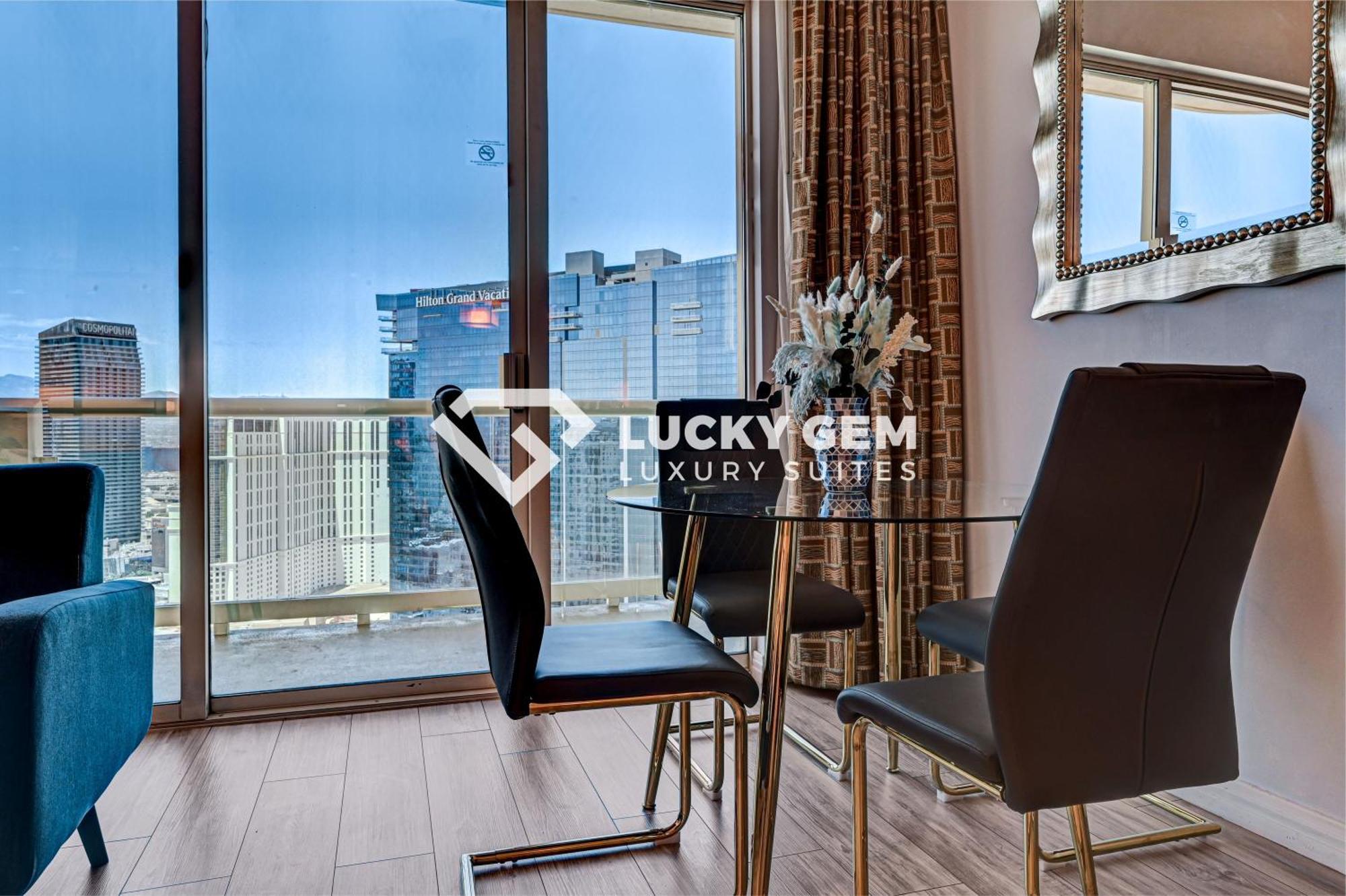 Lucky Gem Penthouse & Luxury Suites At Signature Resort, Balcony Strip View 3505 ラスベガス エクステリア 写真