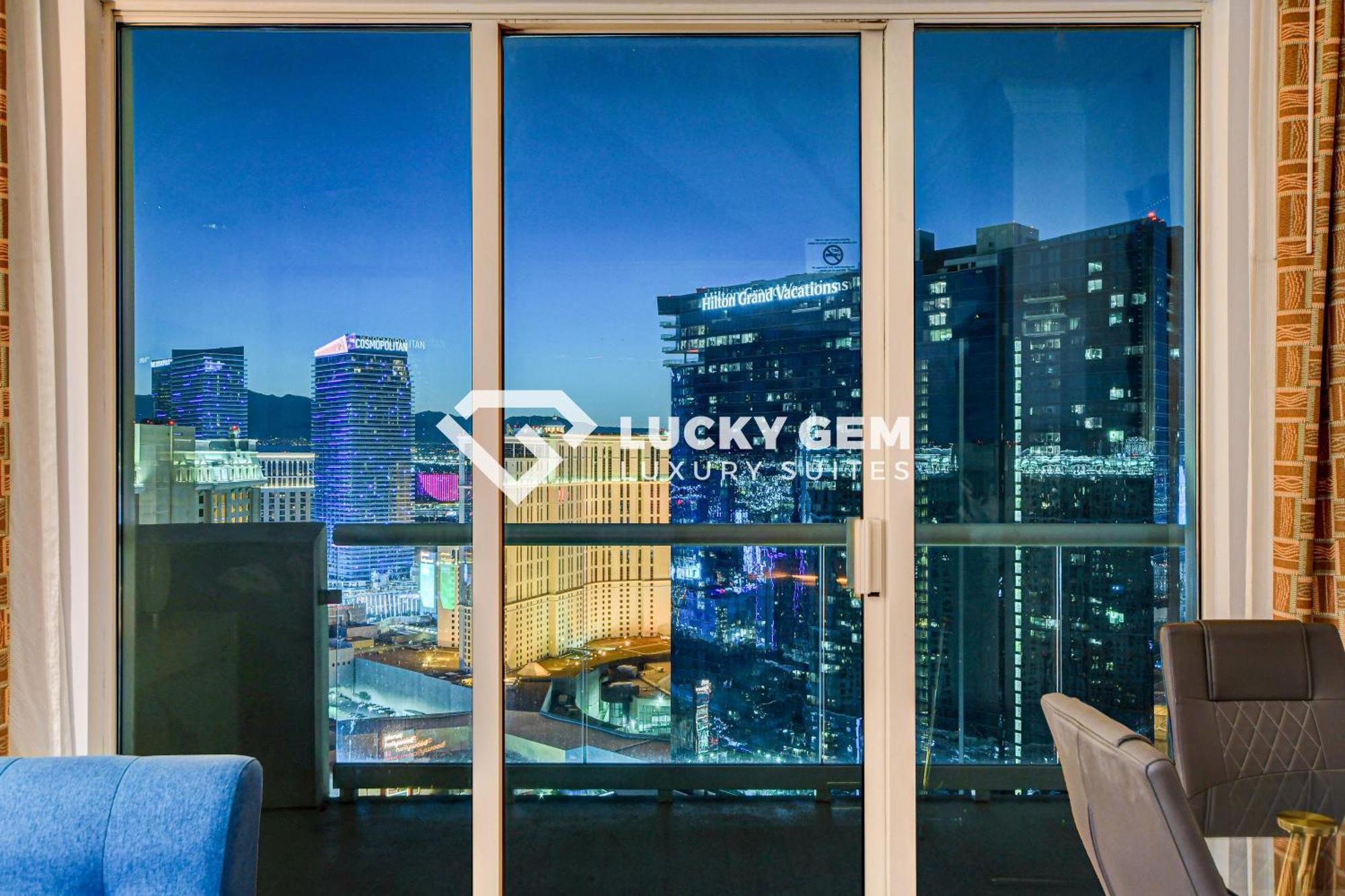 Lucky Gem Penthouse & Luxury Suites At Signature Resort, Balcony Strip View 3505 ラスベガス エクステリア 写真