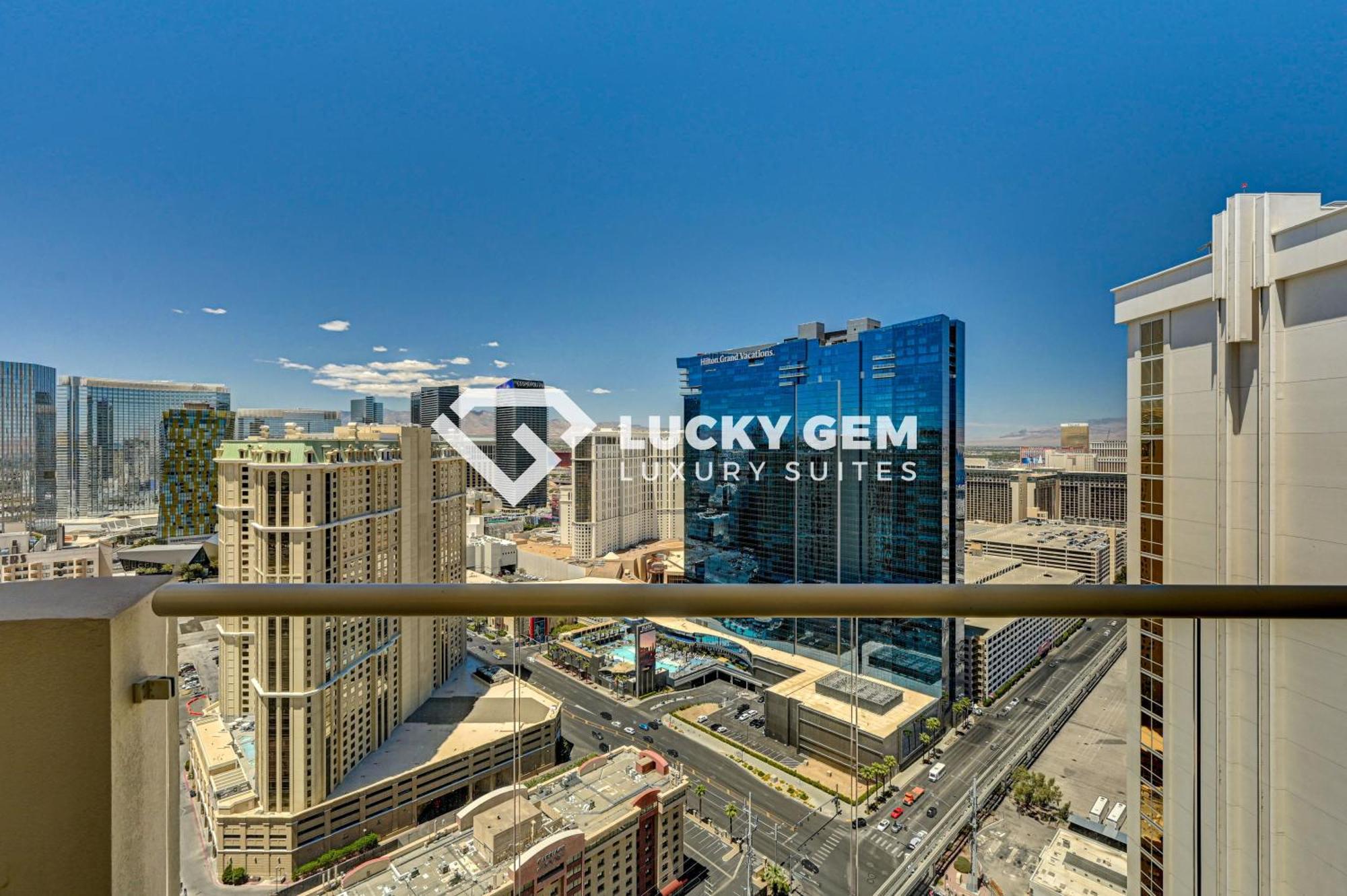 Lucky Gem Penthouse & Luxury Suites At Signature Resort, Balcony Strip View 3505 ラスベガス エクステリア 写真