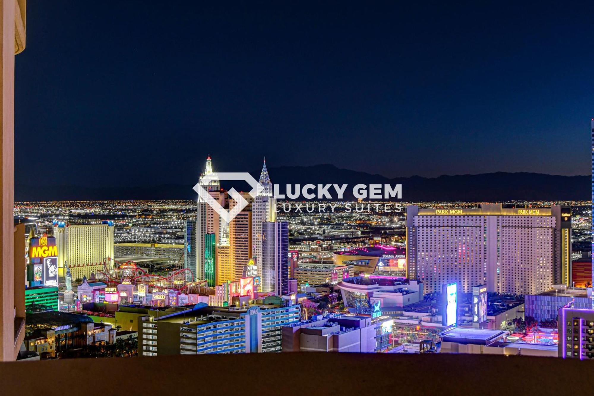 Lucky Gem Penthouse & Luxury Suites At Signature Resort, Balcony Strip View 3505 ラスベガス エクステリア 写真