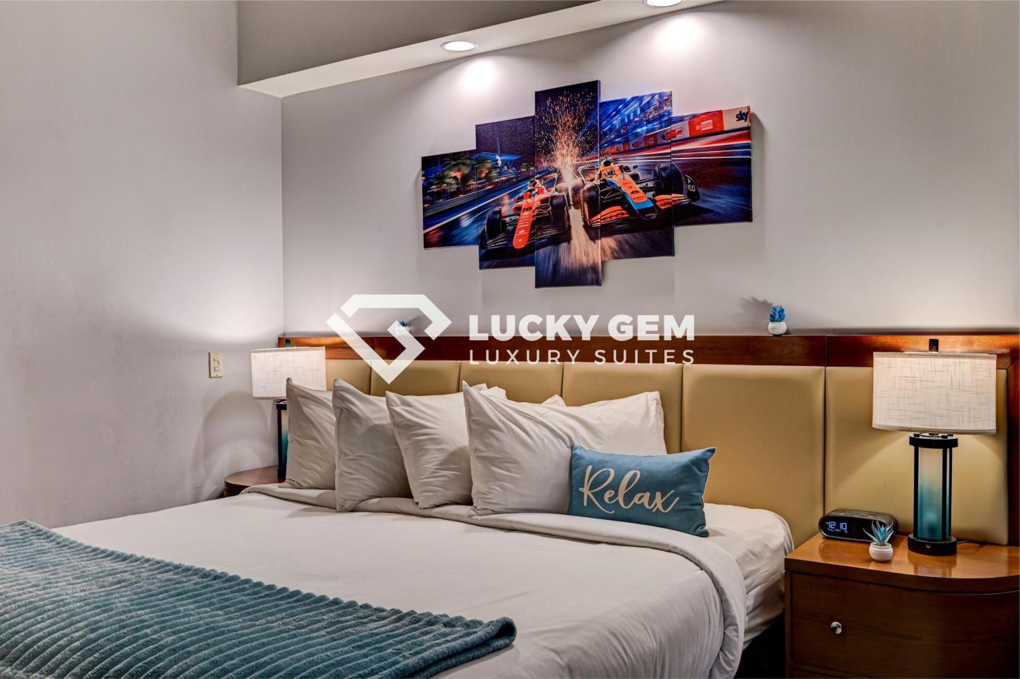 Lucky Gem Penthouse & Luxury Suites At Signature Resort, Balcony Strip View 3505 ラスベガス エクステリア 写真